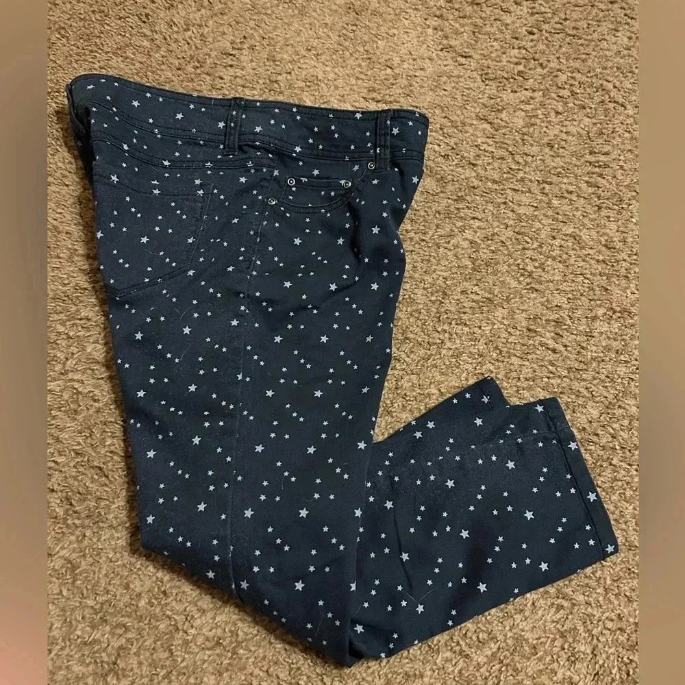 Navy with star crop pants, juniors size‎ 7